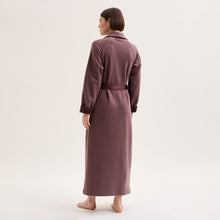 Load image into Gallery viewer, Fig. Soft full length fleece dressing gown. Matching toned satin finish on cuffs and belt. Two patch pockets. The belt at the waist puts the final touch to this light elegant and cosy robe. Composition 70% Polyester, 30% Viscose.