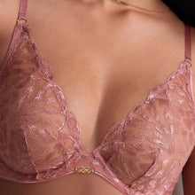 Load image into Gallery viewer, Combining comfort and seduction, the Aubade Crazy in Love underwire triangle bra unfolds its embroidery while playing transparency high on the bust for a very sexy deep neckline. At the base of the gore and on the shoulders, golden details echo the brilliance of the material for a bewitching silhouette.