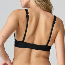Load image into Gallery viewer, Black formed smooth underwire bra with a sweetheart-shaped cup. The straps may be worn normally but also adapt to a halter style. Lovely plunge line. The signature daisy straps complete the picture! This bra has the added advantage that it may also crossed over at the back. Fabric Content Polyester: 48%, Polyamide: 43%, Elastane: 9%