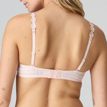 Load image into Gallery viewer, Pearly Pink Formed smooth underwire bra with a sweetheart-shaped cup. The straps may be worn normally but also adapt to a halter style. Lovely plunge line. The signature daisy straps complete the picture! This bra has the added advantage that it may also crossed over at the back. Fabric Content: Polyester: 48%, Polyamide: 43%, Elastane: 9%.