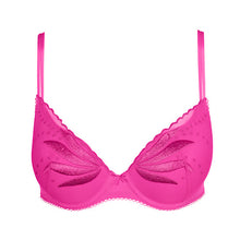 Load image into Gallery viewer, A Heart-Shape Formed Cup Bra. This bra has a gorgeous deep plunge with a very attractive flower pattern on the cup. The double straps are narrow but offer all the strength of a wider one but without the bulk.
Fabric content: Elastane:3%, Polyester:65%, Polyamide:32%