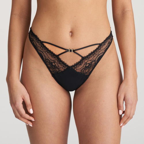 This is a sexy and feminine Italian lace G/String with an extra twist of style to the front.  It has a lovely high cut on the hip, giving the legs an extra looking length and with no visible lines.  Fabric content: Polyamide: 84%, Elastane: 11%, Cotton: 5%