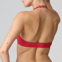 Load image into Gallery viewer, Scarlet underwired, non-padded bra. It has the signature Avero dainty daisy straps, which may be worn as normal or in a halter style. This is the perfect everyday bra. Light and comfortable. Its seamfree cups work perfecly as a t/shirt bra too! Fabric Content: Polyamide: 79%, Elastane: 17%, Polyester: 4%