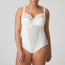 Load image into Gallery viewer, Ivory. This body is simply irresistible. You’ll feel feminine and seductive with this body, under a party outfit or even just your regular daywear. This body creates deep cleavage and a streamlined figure. Transparent lace contrasts with opaque checked fabric to show off your feminine curves.
Fabric content: Polyamide: 76%, Elastane: 21%, Cotton: 3%