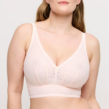 Load image into Gallery viewer, Famous for their beautifully crafted bras catering to the larger bust, Montara is a lovely member to the Prima Donna family. An all-lace non-wire bralette with a modern look, it has a pretty stretch cup. The longer line is for comfort and support.
Fabric: Polyamide: 89%, Elastane: 11%. Crystal Pink.