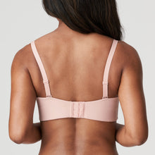 Load image into Gallery viewer, Powder Rose. This is a great strapless bra. Smooth with formed cups it gives a good shape to the bust. Wide banding at the back ensures it stays in place without silicone. Comes with straps for versitile use.  Fabric: Polyamide: 45%, Polyester: 37%, Elastane: 18%

