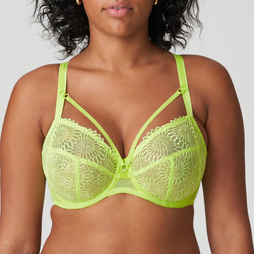 Lime Crush, Fashion Colour! This underwire bra is feminine, comfortable, and super-luxurious. The tonal colour creates an edgy tattoo effect. The removable extra straps accentuate your feminine cleavage. Looks wonderful under a V-neck top or dress. The embroidered lace is both soft and supple. The bra is 3 panelled and fully supportive. Lime Crush, a fresh shade of lime green. Fabric: Polyamide: 60%, Polyester: 25%, Elastane:15%