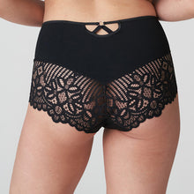 Load image into Gallery viewer, Gorgeous high waist full briefs. Wide soft stretch lace over the hips and bottom for comfort and style. Full cover at the back, with a design detail at the waist. Soft stretch lace. All style, all comfort.
Fabric: Polyamide: 74%, Elastane: 15%, Polyester: 7%, Cotton: 4%.