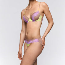 Load image into Gallery viewer, Bremer Formed Plunge Bra | Make-up
