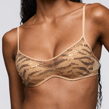 Load image into Gallery viewer, Milhon Padded Push-Up Bra | Invisible