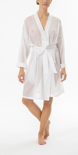 Short (102cm), Kimono Style short robe. Perfectly plain and simple. The robe has belt and pocket. No frills, just style. Made in Germany from the finest mousseline, this short, diaphanous robe is a 100% pure cotton. It offers the wearer perfect cover without heaviness.