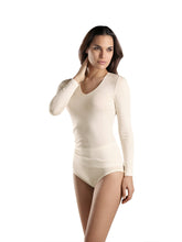 Load image into Gallery viewer, Beautiful Woollen-Silk V Neck Long Sleeve Vest. This temperature regulating natural fabric is so comfortable to wear. It has no side seams and has a stylish satin edging for subtle elegance. Hanro Woolen/Silk sizing is on the larger end of the spectrum. When ordering select the size down from normal. Fabric mix: 70% merino wool, 30% pure silk Machine washable