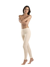 Load image into Gallery viewer, Woollen-Silk totally comfortable Longjohns. This temperature regulating natural fabric is so comfortable to wear. It has no side seams and has a stylish satin edging for subtle elegance. Hanro Woolen/Silk sizing is on the larger end of the spectrum. When ordering select the size down from normal. Fabric mix: 70% merino wool, 30% pure silk Machine washable