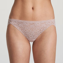 Load image into Gallery viewer, Patine super-comfortable all lace Rio briefs. The fabric is soft and is so comfortable you'll forget that you're wearing them! The seamless finish along the seam edges guarantees no visible lines. Sleek and clean design. Fabric: Polyamide: 82%, Elastane:14%, Cotton: 4% .