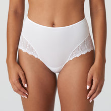 Load image into Gallery viewer, This is the classic Marie Jo full brief. The floral lace embroiderd lace runs over the hips and really brings out the elegant line. It covers part of the tummy plus full coverage at the back to create a stylish yet comfortable brief. Tulle and embroidery make an excellent duo combined with pure white, a timeless colour that never goes out of style. Fabric content: Polyamide: 70%, Polyester: 16%, Elastane: 8%, Cotton: 6%