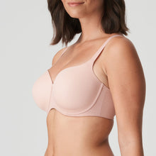 Load image into Gallery viewer, Powder Rose smooth formed cup heart shaped underwire bra. It is perfectly seamfree and smooth. The moulded cups give a lovely natural shape combined with excellent support.