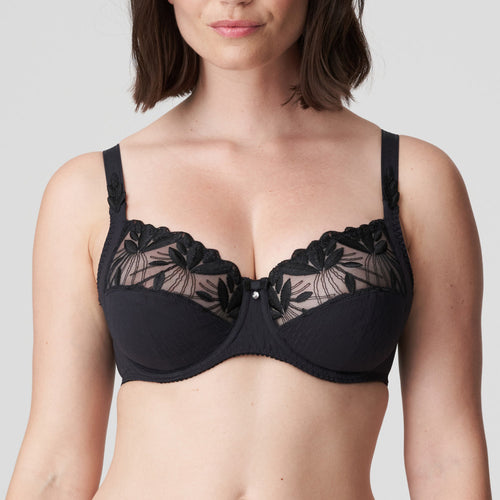 This is a fabulously stylish yet full fitting and supportive bra. The three-section cups have an excellent fit, yet a light look. The top of the cup has beautiful two-toned lacy embroidery that runs into the straps. The cups have the same fit as the legendary Deauville bra, offering a perfect fit.  The firm cups lift the bust while the higher side section give proper support ensuring a better uplift, especially for largest sizes.  