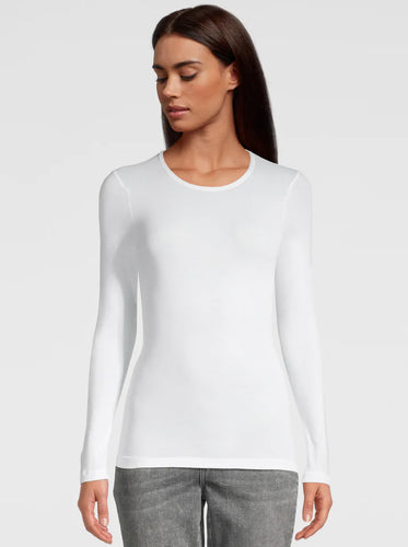 Long-sleeve fine Egyptian Makó Cotton. Round neck flat knitted with a super-soft touch and no side seams. The construction is for the ultimate in comfort and features a gently scooped neckline.   Fabric: 100% Egyptian Makó Cotton All Oscalito Cotton is certified GOTs. Machine washable