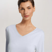 Load image into Gallery viewer, A close up of the neckline of the Cotton silk long sleeve nightdress displaying the silk trim on the V-Neck.
