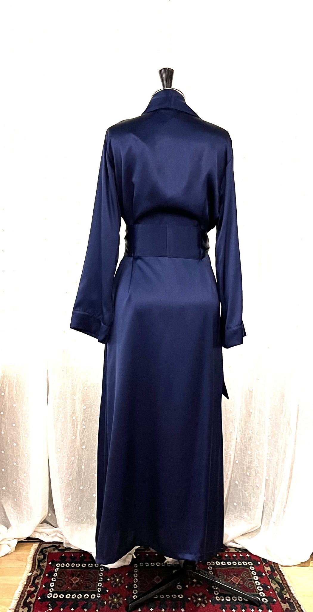 Italian Silk Dressing Gown Susan Hunter Italian Silk Dressing Gown Susan Hunter