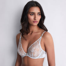 Load image into Gallery viewer, Giving the chest in a deep neckline accentuated by exclusive French embroidery inspired by the waves, the Satin Memories&nbsp;by Aubade underwired triangle bra offers a modern and resolutely sexy cut, all in transparent fabrics, with gold accent details. On the back, it is adorned with a very soft shiny satin for a feeling of comfort and lightness on a daily basis.
