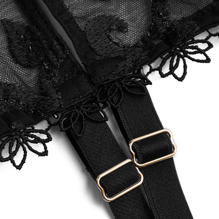 A sensual baroque style embroidered tulle corset. It features a zip closure for ease of use, satin straps and removable suspenders. For finishing touches the borders are adorned with delicate floral lace.
Wear it secretly under your clothes or make it an essential statement piece of your outfit, you will feel like a star.
Made in France.

