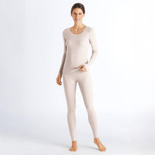 Load image into Gallery viewer, A woman wearing the Silk Cashmere long sleeve top and Leggings in Vanilla.
