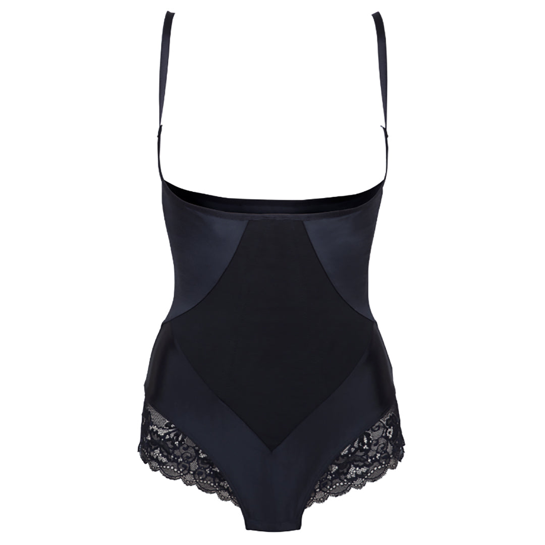 This is a Wonder Garment! As Seen on TV
A fabulous boned under-bust body with lacy detail on the bottom. Strong control but in an attractive comfortable style. Pulls in and flattens the torso giving a fabulous hourglass shape.

As featured on The Style Councillor and other TV programmes. It works perfectly but when on the body, presents as an attractive and sexy piece of lingerie.


Adjustable straps
Opens at the crotch.