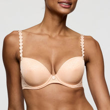 Load image into Gallery viewer, Tom Formed Plunge Bra | Peach Whisper
