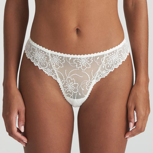 Sexy, feminine, classic G/String with a completely transparent embroidery. And because of the lovely high cut on the hip your legs seem to go on forever with no visible lines.  Fabric content: Polyamide: 44%, Polyester: 35%, Elastane: 12%, Cotton: 9%. Ivory