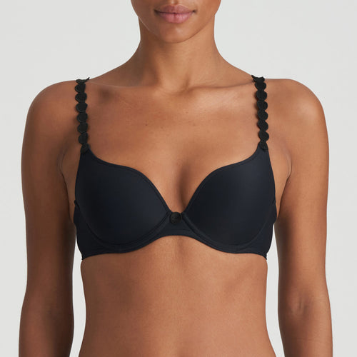 Charcoal formed heart shaped underwired bra. The shoulder straps have a playful circular design which can be converted into a halter style. The formed smooth finish of the cup is perfect under T/Shirts.  Fabric Content: Polyester: 38%, Polyamide: 37%, Elastane: 25%