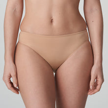 Load image into Gallery viewer, Low-key yet elegant Rio briefs in a modern cut that fits closely. The briefs have an invisible finish and do not pinch.  Fabric Content: Polyamide: 76%, Elastane: 19%, Cotton: 5%. Cognac.
