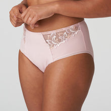 Load image into Gallery viewer, Looking for comfortable and oh so elegant briefs? These full briefs have it all. The wide cut on the hip means no budging. The exquisite embroidery completes the light, luxurious look. Full back for coverage. Total comfort!  Fabric: Polyamide: 58%, Polyester: 20%, Elastane:12%, Cotton:10%
