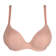 Load image into Gallery viewer, Powder Rose Excellent seamless deep plunge bra with moulded cup. Soft to wear and completely smooth under any garment.
Fabric: Polyamide: 53%, Elastane: 24%, Polyester: 23%

