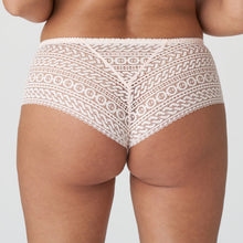 Load image into Gallery viewer, Luxurious G/String with wide lace embroidery over the hip and bottom. Beautifully finished for comfort and style.  Fabric: Polyamide: 88%, Elastane: 10%, Cotton: 2%. Crystal Pink.
