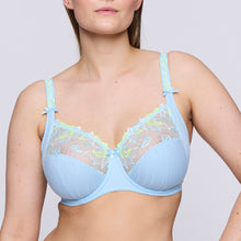 Load image into Gallery viewer, •	BEST SELLER!
This is our most popular bra, and for good reason! Three-section wire bra with a legendary fit and a light look. The top of the cup is finished with subtle two-tone embroidery that runs into the straps. The cups are deeper than any other Prima Donna bra for a perfect fit.  The firm cups lift the bust while the higher side section covers more and gives proper support which ensures better uplift for largest sizes.
Fabric: Polyamide: Polyester: 28%, Cotton: 13%, Polyamide: 52%, Elastane: 7%

