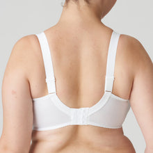 Load image into Gallery viewer, This is a continuation of the Deauville story. A three-piece underwire bra with a unique fit and a modern, airy look for the larger bust. The lace has stylish embroidery on the top of the cup. The base of the cup is smooth for versatile wear. The straps are decorative and offer full support. An all-round winner.  Fabric: Polyester: 74%, Polyamide: 20%, Elastane: 6%
