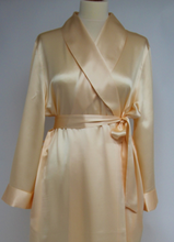 Load image into Gallery viewer, SALE Classic, shawl collar, full length, heavy weight pure satin silk dressing gown. Elegant and stylish, but also with the full warmth of pure silk. Belted at the waist with pockets to each side. Available in 2 colours. Cut generously, e.g., medium will fit up to a size UK14. Made in Italy. Composition: 100% Pure Silk Machine washable. 
