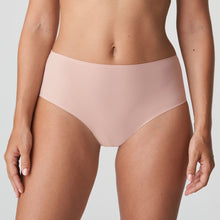 Load image into Gallery viewer, Powder Rose Smooth full briefs. Perfect for under trousers or skirts. Seamless edges for non-visable look.
