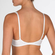 Load image into Gallery viewer, BEST SELLER!  Formed cup, deep plunge underwired smooth bra. It supports the bust and gives a beautiful shape while offering a feminine, plunge effect. The signature daisy straps complete the picture!  Fabric Content: Polyester: 48%, Polyamide: 43%, Elastane: 9%
