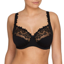 Load image into Gallery viewer, Best Seller! Three-panelled bra with an excellent fit. Decorative embroidery on the cups and straps.
